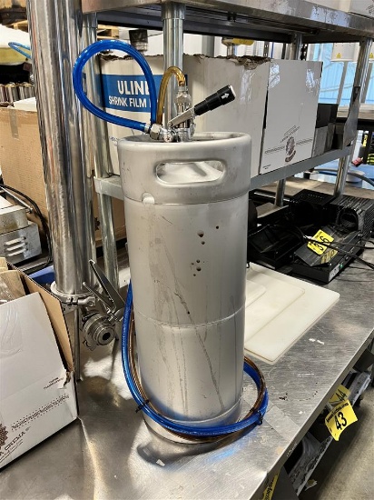 1/4 KEG & TAP