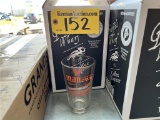 LOT: 13-BANDED BREWING PINT GLASSES