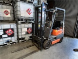 1999 TOYOTA MODEL 42-6FGCU15 3300LB. FORKLIFT *