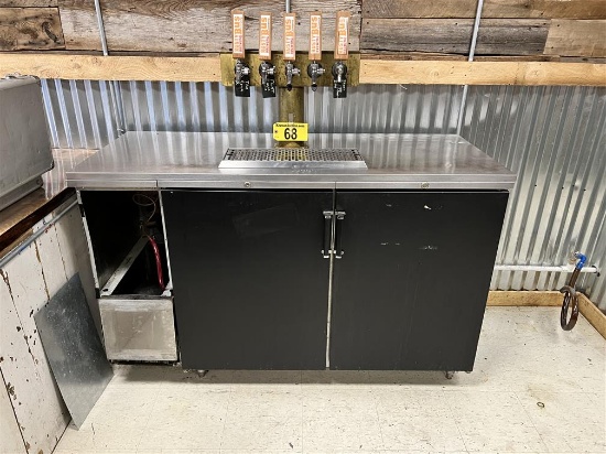 PERLICK DS60B 5-TAP KEG COOLER W/ BEER PULLS
