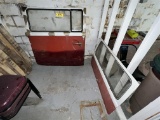 LOT: 1975 VW VAN SLIDING SIDE DOOR & REAR HATCH DOOR
