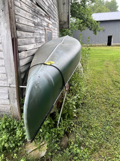 OLD TOWN DISCOVERY 146K 14' TANDEM FIBERGLASS CANOE