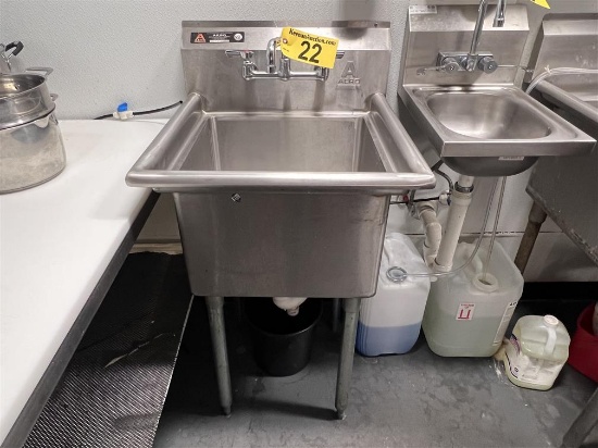 AERO MODEL AF1-1818 S/S ONE BOWL SINK, 18" X 18" X 12"H, 9" BACK SPLASH