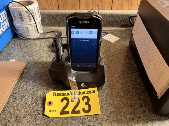ZEBRA MODEL TC520K HANDHELD BARCODE SCANNER W/ 2-BATTERIES & CHARGING BASE