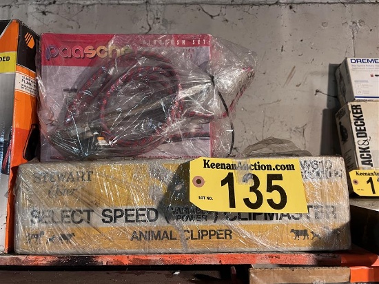 LOT: PAASCHE AIRBRUSH SET & ELECTRIC ANIMAL CLIPPER