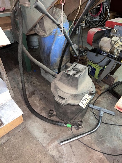 CRAFTSMAN 16-GAL WET/DRY VACUUM