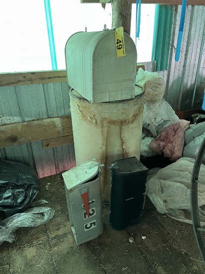 LOT OF 3-MAILBOXES