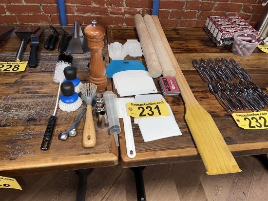 MISC. LOT OF KITCHEN UTENSILS