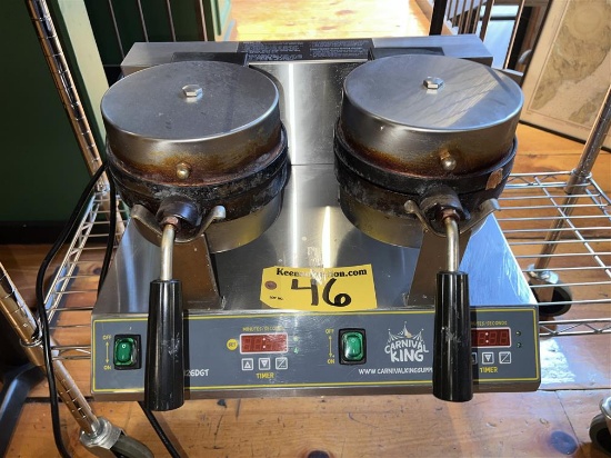 CARNIVAL KING MODEL 382WBM26DGT S/S BELGIAN WAFFLE MAKER