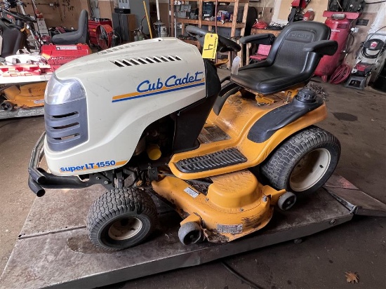 CUB CADET SUPER LT 1550 LAWN TRACTOR, 25HP KOHLER