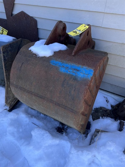 22" RE-ENFORCED DIGGING BUCKET