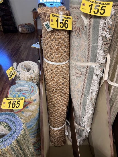 AREA RUG, 4' X 5'3" RETAIL $87