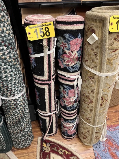 BID PRICE X 2 - (2) 4' X 4' FLORAL SQUARE AREA RUGS