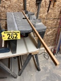 CRAFTSMAN 1.5HP ROUTER W/ ROUTER TABLE