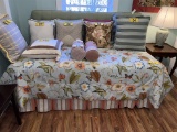 DAY BED W/ SKIRT, COMFORTER