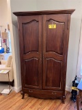 ARMOIRE, 41