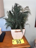 POTTED PLANT