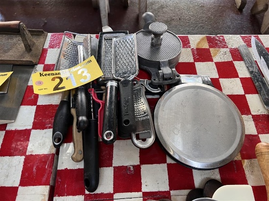 LOT: SCALE, ASSORTED SHREDDERS & GRATERS