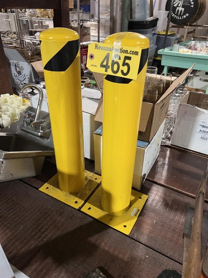 LOT: 2-VEVOR 24" BARRICADES