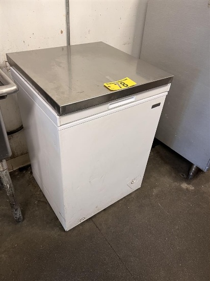 VISSANI 24" X 24" CHEST FREEZER W/ S/S PREP SURFACE
