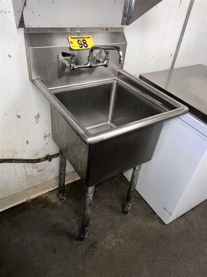 S/S 22" X 22" SINGLE COMPARTMENT SINK, 10" BACK SPLASH, 17" X 17" X 12" BAY