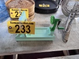 VEGETABLE PEELER