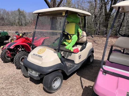 2010 CLUB CAR PRECEDENT I2 ELECTRIC GOLF CART, WINDSHIELD, CHARGER, NO KEY, S/N: PH1042-140464