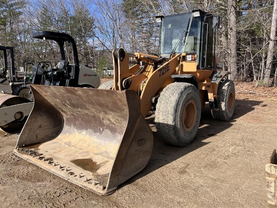 2010 CASE 721E ARTICULATING WHEEL LOADER, JRB 3.5 YD BUCKET, 6,085 HOURS, PIN: NAF208693 **