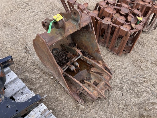WERK-BRAU DIGGING BUCKET W/ THUMB MECHANICAL