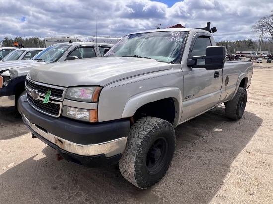 2005 CHEVROLET 3500 SILVERADO LS SINGLE CAB PICKUP, 4X4, 134,658 MILES, VIN: 1GCHK34U65E174791