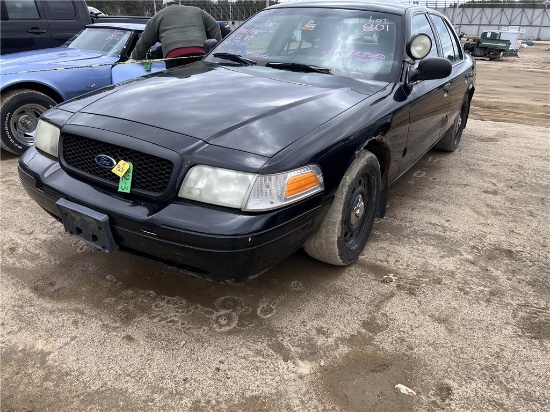 2011 FORD CROWN VICTORIA SEDAN, BLACK, 4.6L V8, 50,576 MILES, VIN: 2FABP7BV5BX124619