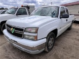 2006 CHEVROLET SILVERADO 1500 EXT CAB PICKUP, 158,844 MILES, VIN: 1GCEC19T46Z212033 (WON'T START)