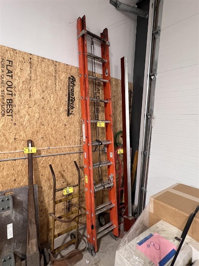 LYNN 20' FIBERGLASS STEP LADDER