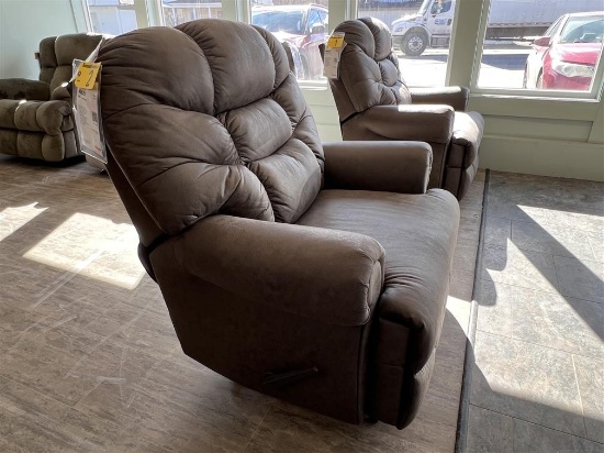 ASHLEY FURNITURE CAMERA TIME OVERSIZED MANUAL RECLINER, RETAIL $549