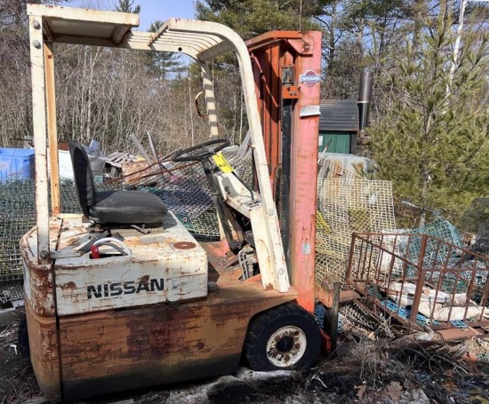 NISSAN MODEL MA01L13S ELECTRIC FORKLIFT