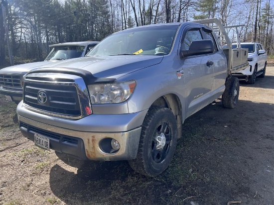 *PLEASE READ BELOW - 2013 TOYOTA TUNDRA 4-DOOR 4X4 PICKUP TRUCK