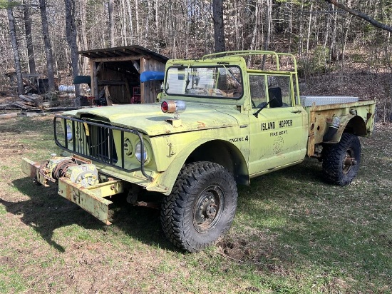 WATCH VIDEO - 1967 KAISER JEEP M715 4X4, 1 1/4-TON