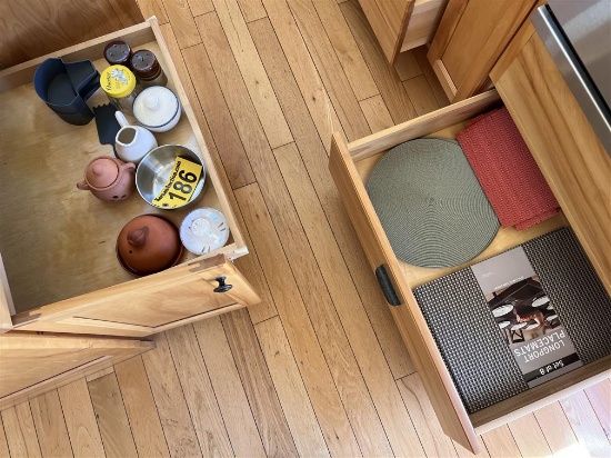 CONTENTS OF 2-DRAWERS: