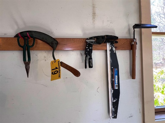 LOT OF ASSORTED GARDENING & HAND TOOLS