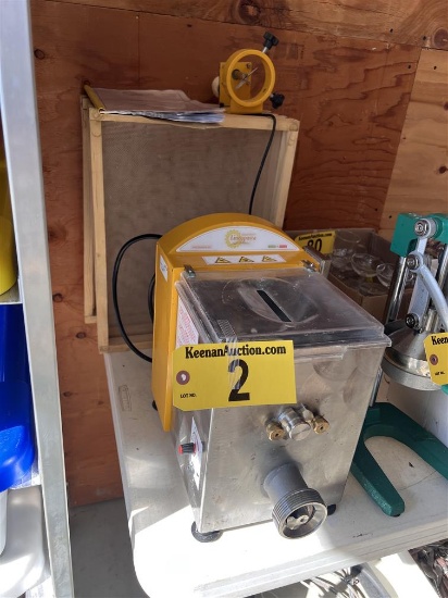 FATTORE MODEL VIP/2 COMMERCIAL PASTA MACHINE