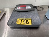 OHAUS SD SERIES DIGITAL SHIPPING SCALE