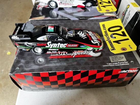 TONY PEDREGON 1998 MUSTANG FUNNY CAR DIE CAST COLLECTIBLE, 1:24 SCALE