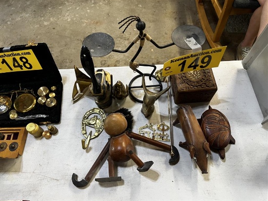 LOT OF ASSORTED BRASS & WOOD COLLECTIBLES