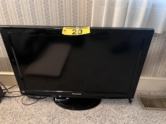 2009 PANASONIC MODEL TC-L32X1 32" FLAT PANEL TV