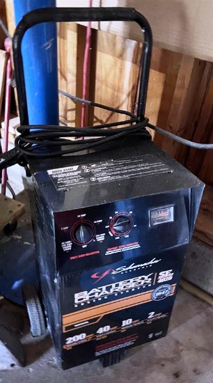 SCHUMACHER 4020 SERIES BATTERY CHARGER/ ENGINE STARTER