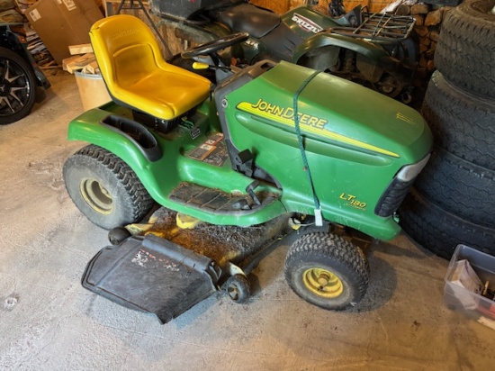 JOHN DEERE LT180 AUTOMATIC RIDING LAWN TRACTOR