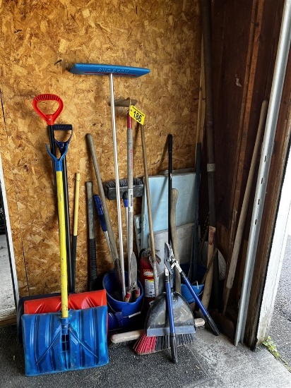 LONG HANDLED TOOL LOT:
