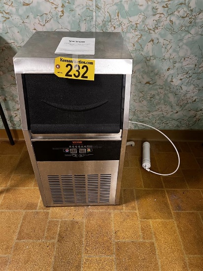 VEVOR MODEL SSX90C COMMERCIAL ICE MAKER