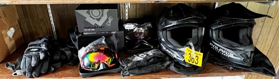 LOT OF ASSORTED SNOWMOBILING ACCESSORIES: