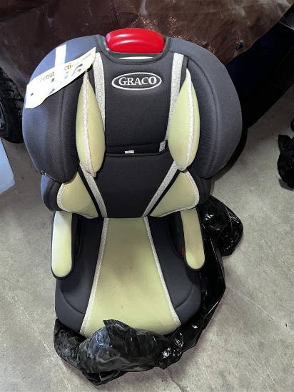 GRACO CAR SEAT